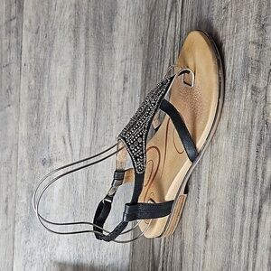 Aetrex Sheila Genuine Leather Beaded Thong Black Sandal